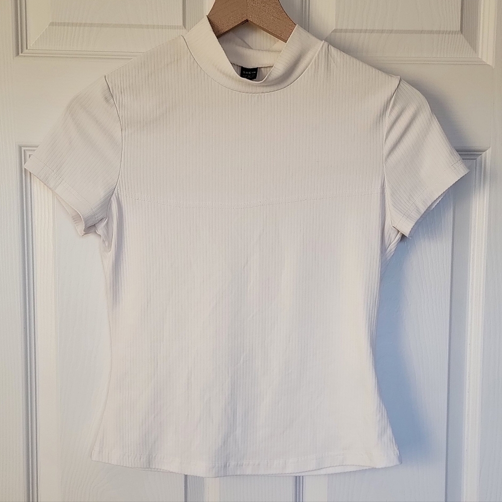 SHEIN White Short Sleeve Mock Neck Ribbed Top Size Medium